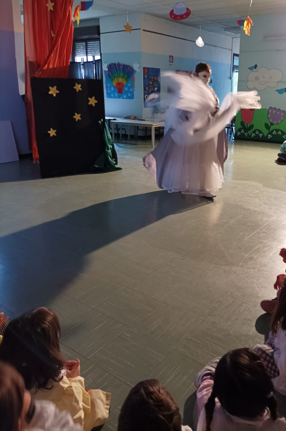 Alla scoperta di nuovi mondi-il teatro dei bambini